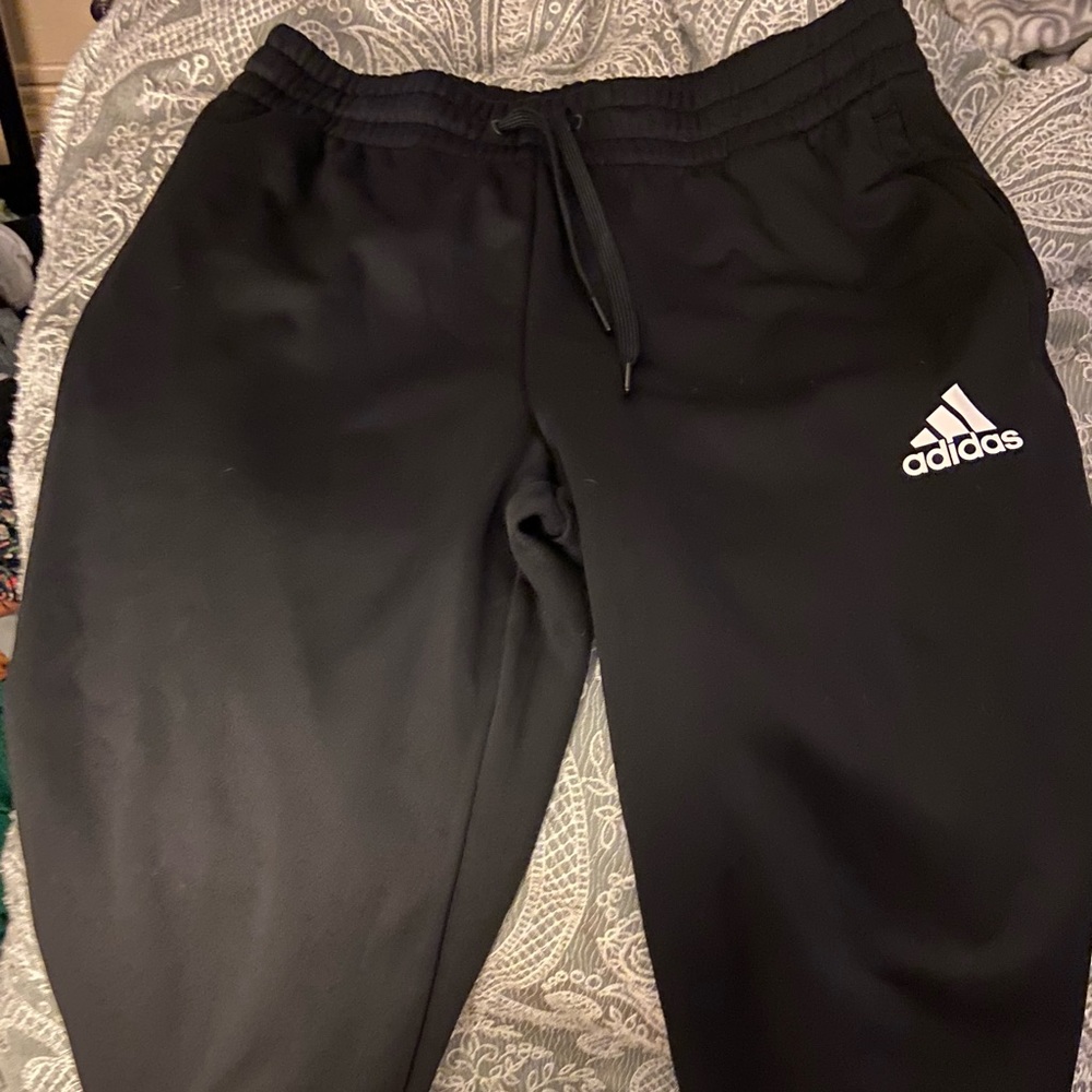 Like new men’s Adidas pants